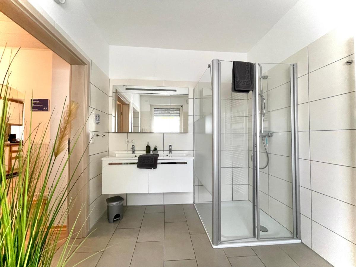 Apartment Schlafen Zuhause Monteur Und *