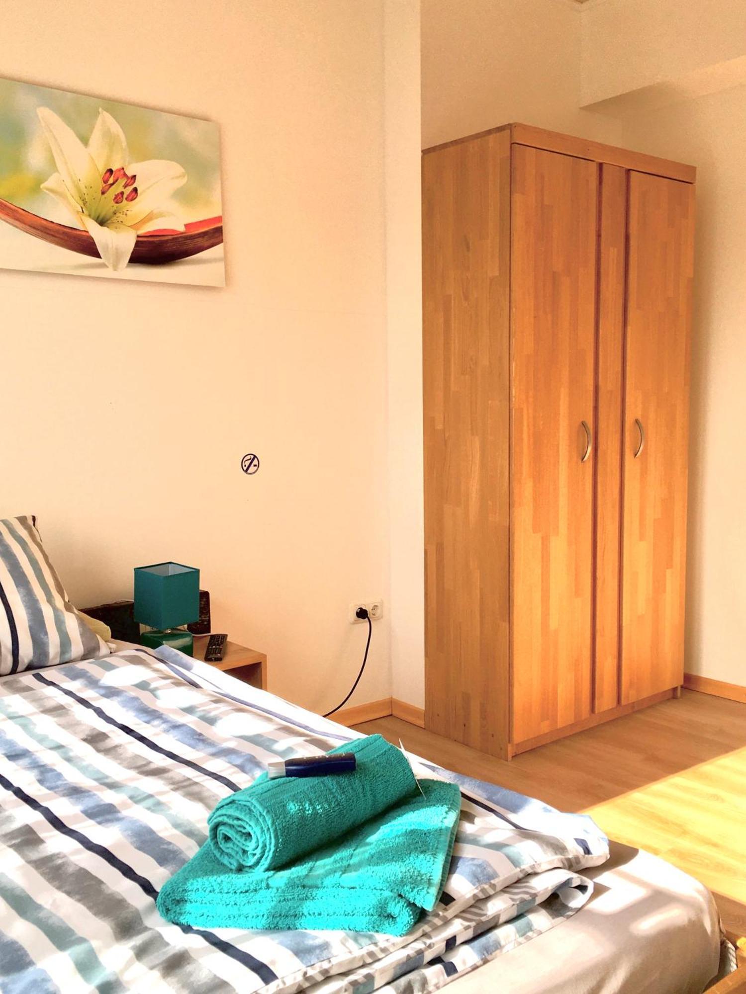 Apartment Schlafen Zuhause Monteur Und *